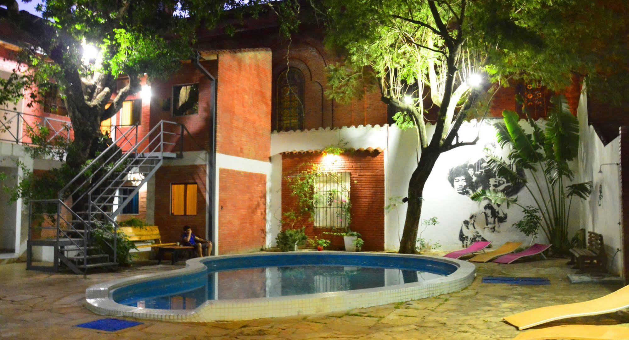 El Viajero Asuncion Hostel & Suites ภายนอก รูปภาพ